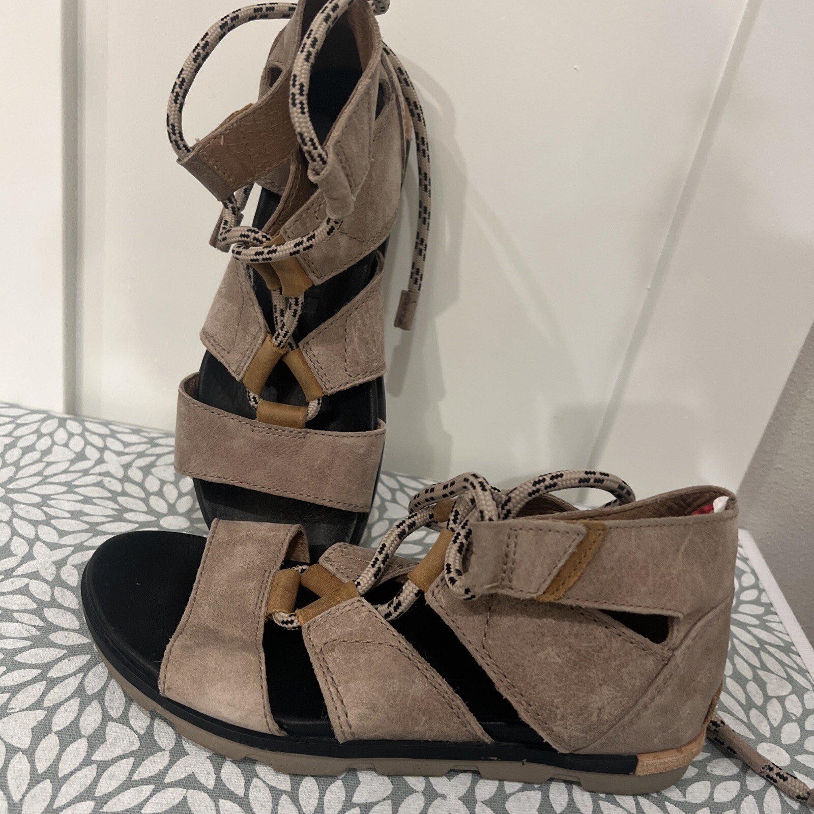 SOREL Women’s Torpeda Lace II Sandals Size 8.5 Leather
