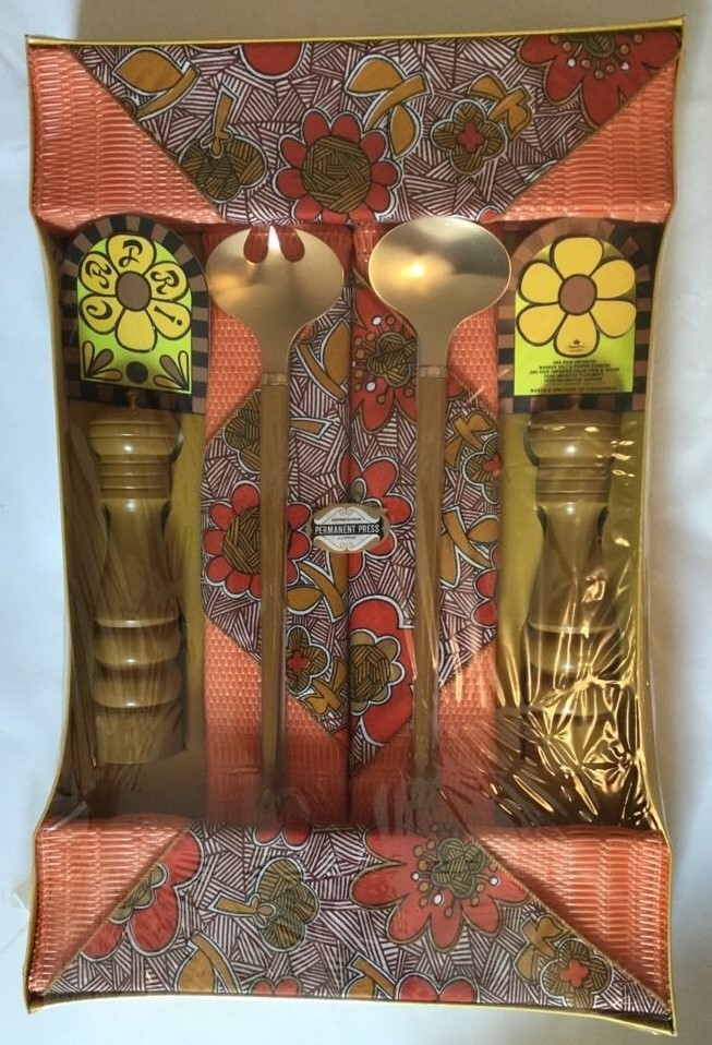 Vintage Salt &Pepper Mill Gift Set w/ Salad Fork Spoon mid century USA retro