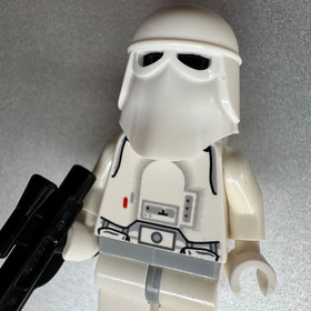 Lego Snowtrooper 9509 w Blaster Bluish Gray Hips sw0568 Star Wars Minifig CMF