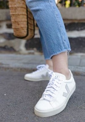 VEJA ESPLAR EXTRA WHITE SILVER LEATHER SNEAKER TRAINER SIZE: 8