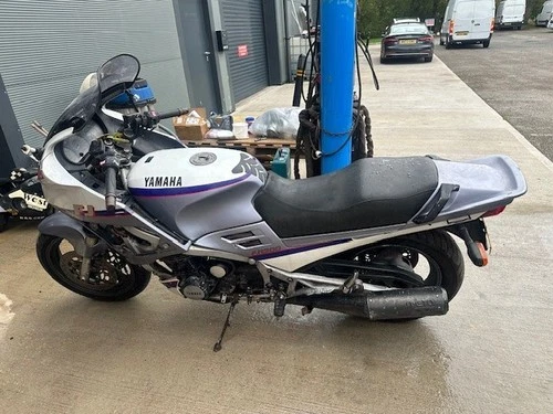Yamaha FJ1200 1990 - Picture 1 of 3