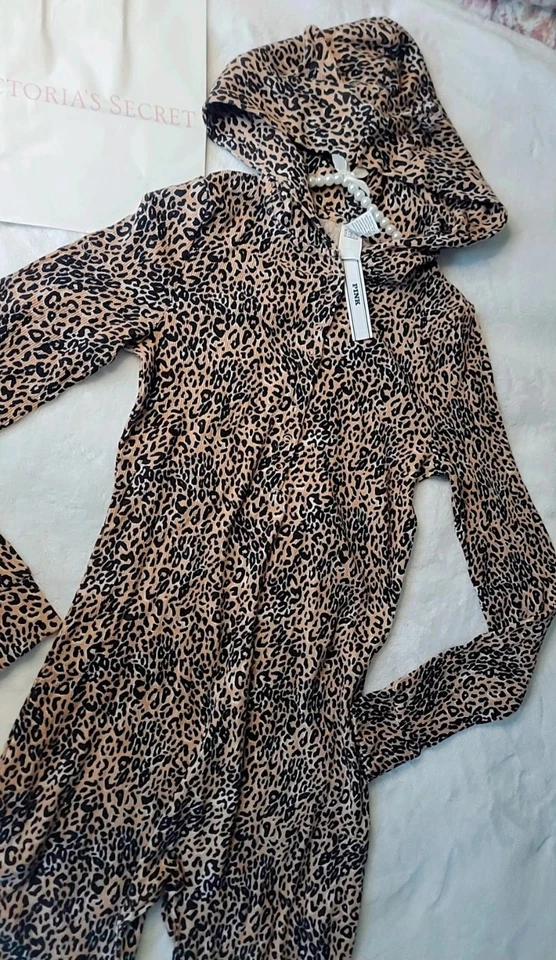 Victoria's Secret Pink Thermal Hooded Sleep One piece Pajama Leopard,size M New - Image 2 of 4
