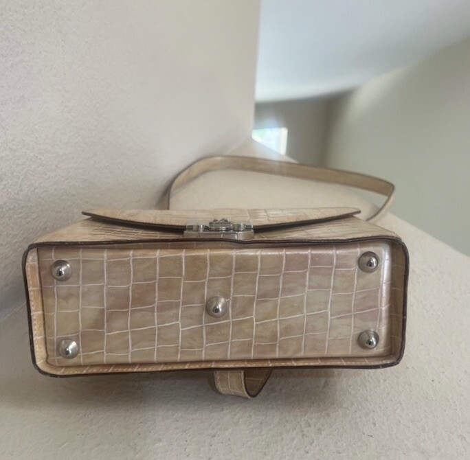 Picture 5 of 10