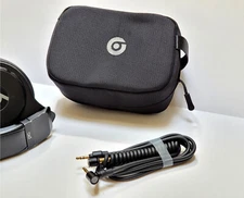 Travel Case for BEATS PRO / DETOX Professional Wired  Headphones + 1 Black Cable