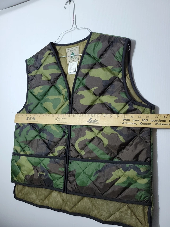 Northwest Territory Men LG Hunting Vest Green Camouflage Open Front Pockets Soft - Image 4 of 4