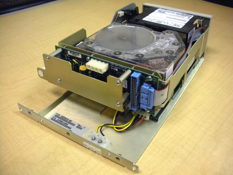 Sun 380-0521 DLT8000 Tape Drive for L1000 - Image 2 of 3