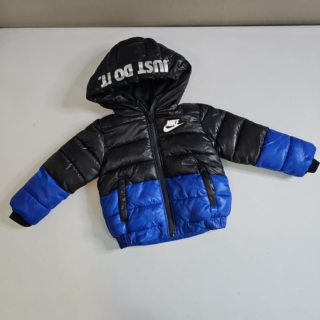 SACAI X NIKE NIKE giacca imbottita full zip taglia 12 mesi cappotto invernale nero e blu con cappuccio