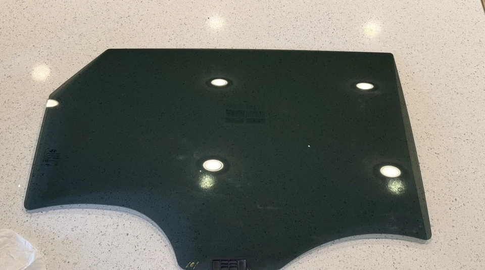 Se adapta a Hyundai Tucson 2016-2021 lado del pasajero puerta trasera derecha ventana vidrio tintado Foto 2 de 4