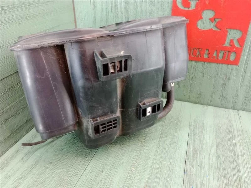 2006 MERCEDES SLK350 FUEL EVAPORATOR CHARCOAL FILTER CANISTER 1714700259 - Image 3 of 4