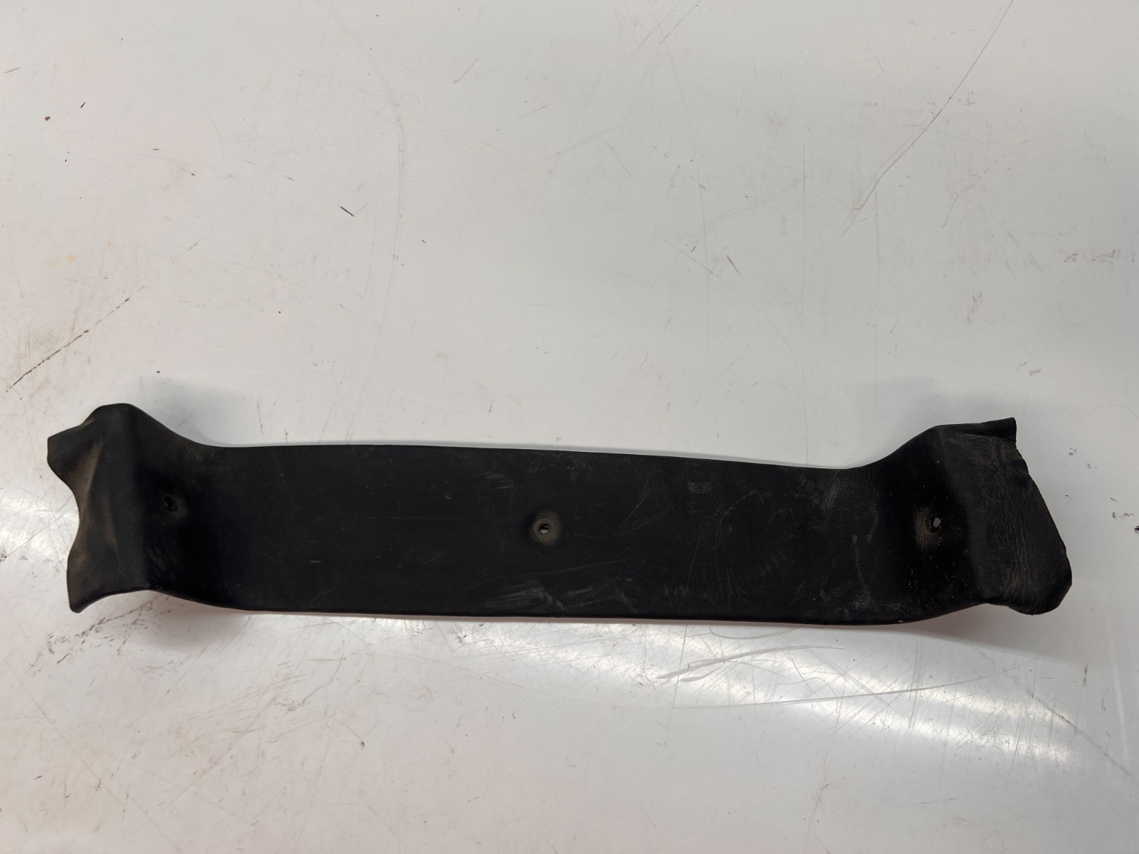 LAMBORGHINI MURCIELAGO ROADSTER RIGHT RH SIDE DOOR ARM REST TRIM OEM 410857506A