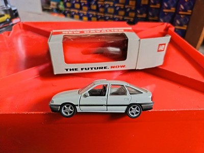 E 1/43 Boxed Model Gama Opel Vectra A (Cavalier) Dealer Box