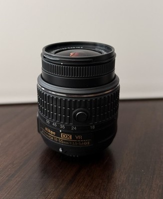 Nikon AF-S Nikkor 18-55mm f/3.5-5.6G II DX VR IF-ED Telephoto Zoom Lens