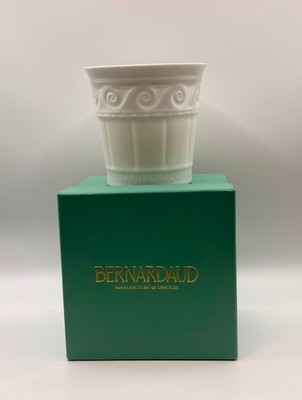 Pre-Owned Bernardaud Limoges White Porcelain Tealight Candle Holder w/ Box