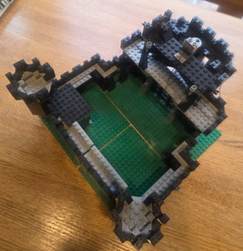 LEGO Vintage 1988, Knights Black Monarch's Castle 6085, 100% COMPLETE IN BOX!