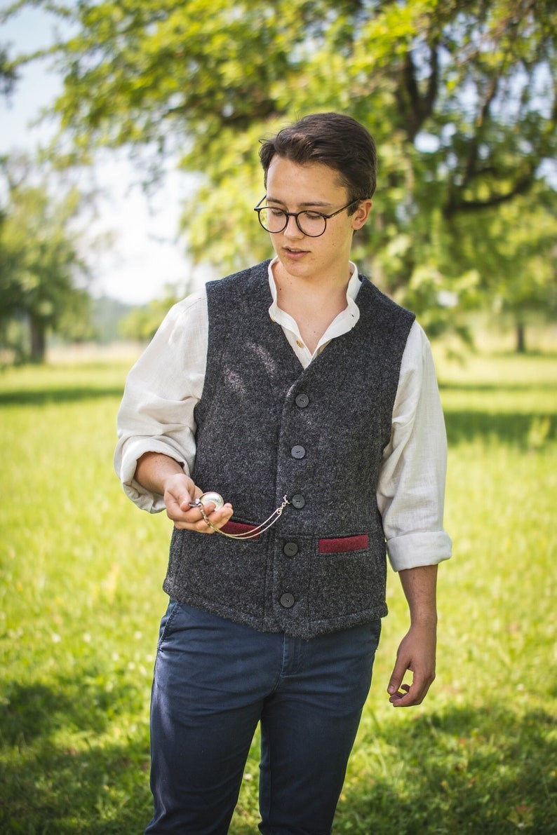 Heritage Textured Casual Waistcoat with Refined Tailoring and Natural Style Art image 2