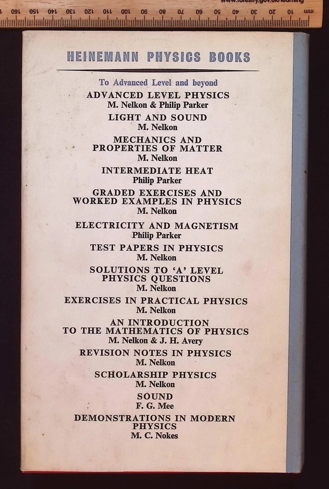 Laboratory Physics by J.H. Avery & A.W.K. Ingram, 1966 3rd Edition, Heinemann HB - Image 2 of 4