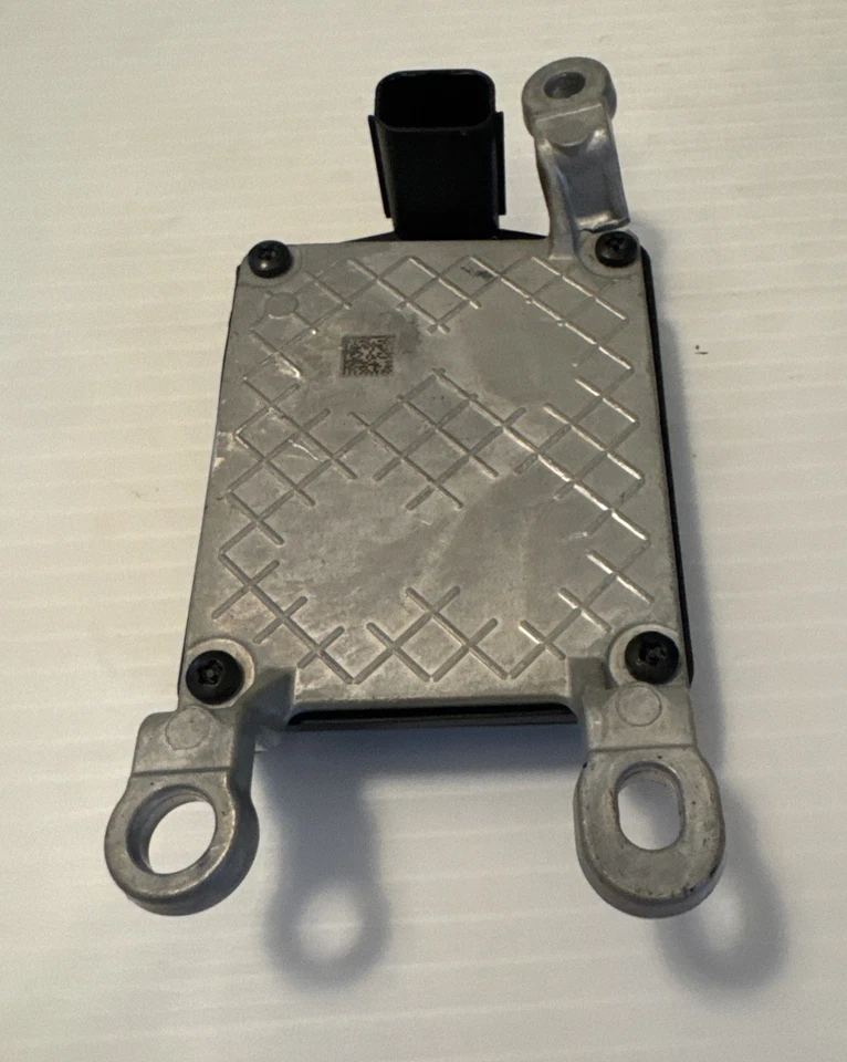 Sensor de distancia de control de crucero Nissan Murano 2019-2024 28438-9UF8A OEM K0116 Foto 4 de 4