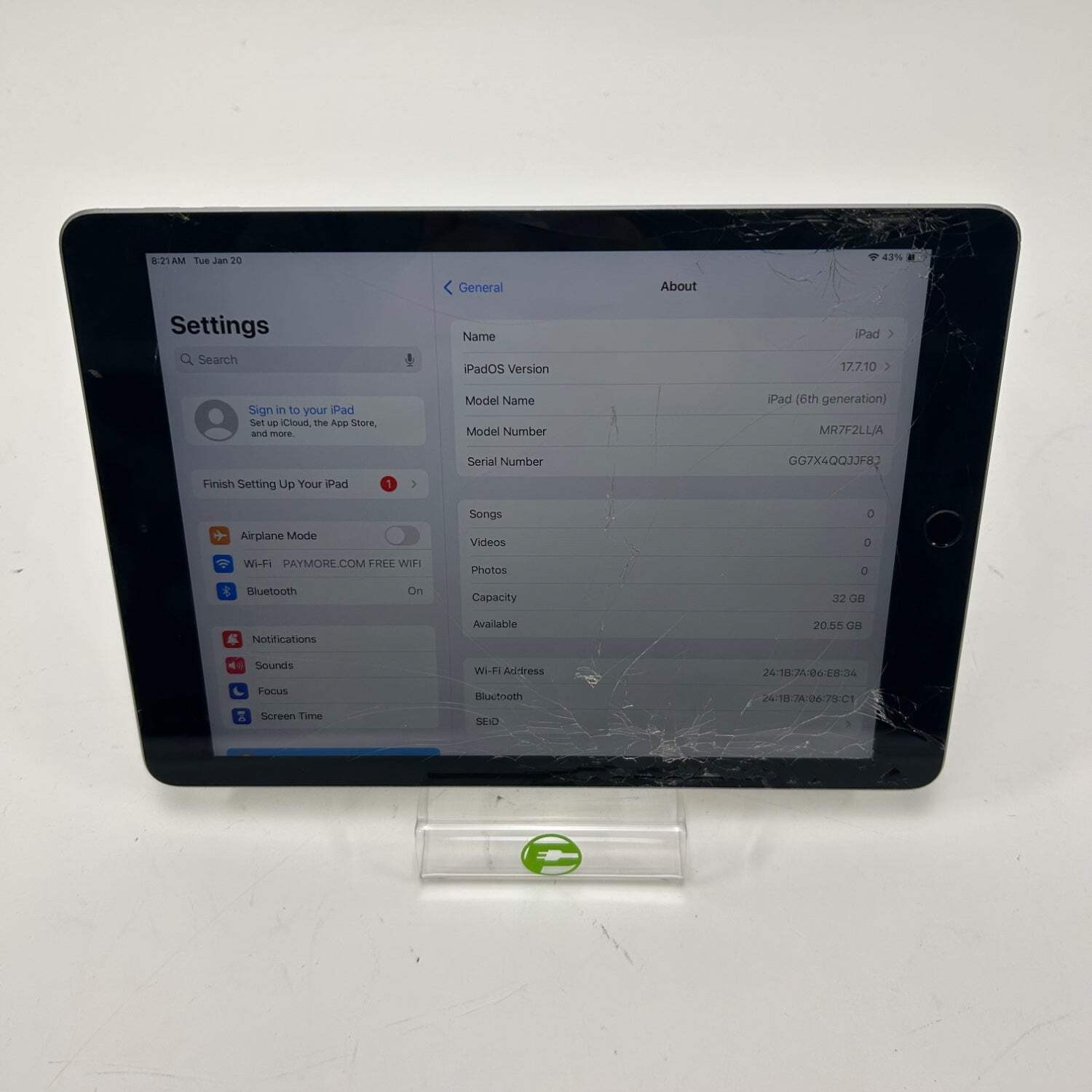Apple iPad 6th Gen 32GB - Cracked Screen
