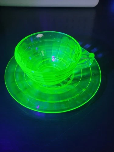 Green Depression UG Glass Tea Cup & Sauce Glows