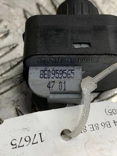 AUDI A4 Cabrio 8H7, B6, 8HE, B7 Spiegeleinstellschalter 8E0959565 2.50 23936502