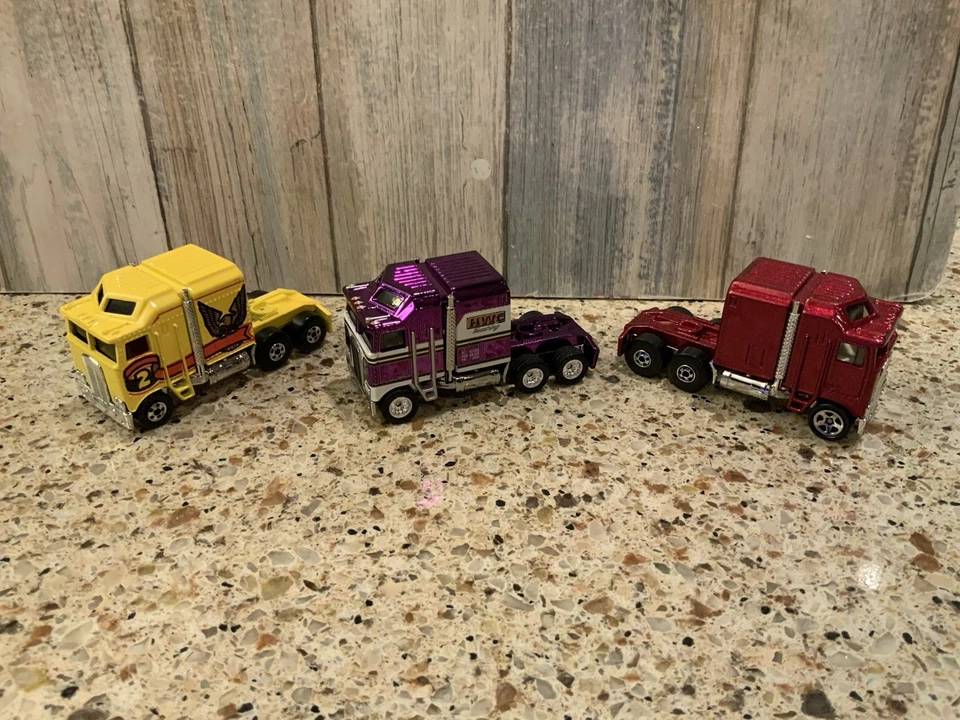 3pc Lot Hot Wheels Thunder Roller LOOSE   (1 RLC 2020 Purple) 1982 Vintage/1996 - Image 4 of 4