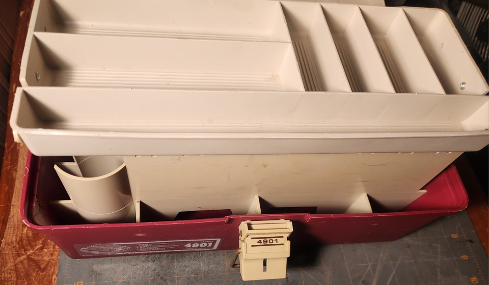 Plano 4901 Spinner Bait Tackle Box Vintage 1985 USA Tray Spinner Bait ...