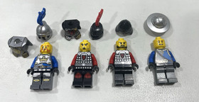 LEGO 70402 The Gatehouse Raid 100% with Manual, no box - 2013