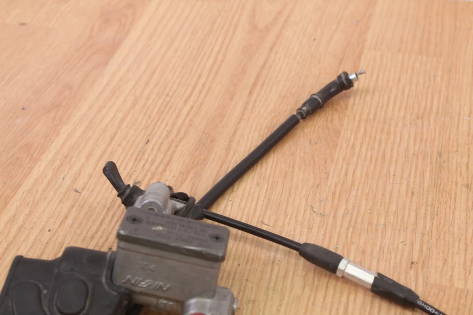 Suzuki RMZ250 RMZ 250 2012 cilindro maestro de freno delantero con arranque en caliente Foto 3 de 4