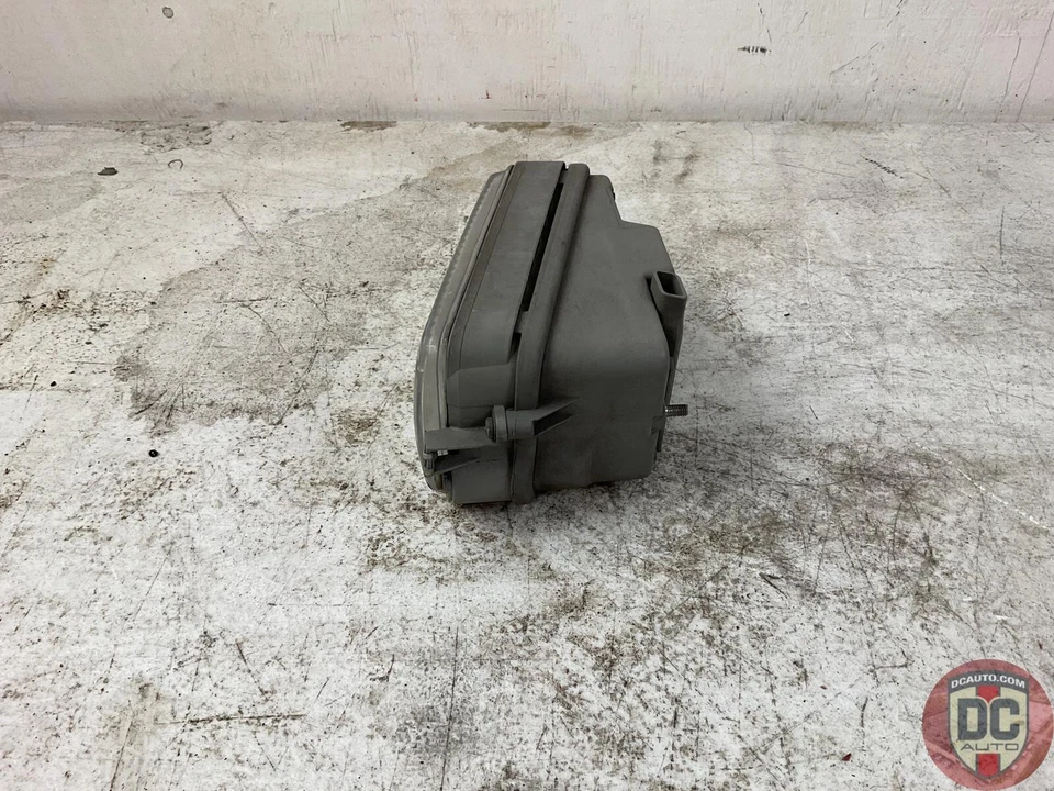 Противотуманные фары для правостороннего/пассажирского Porsche 911 964 1989-1994 годов выпуска 96463120400 111136 - Изображение 2 из 4