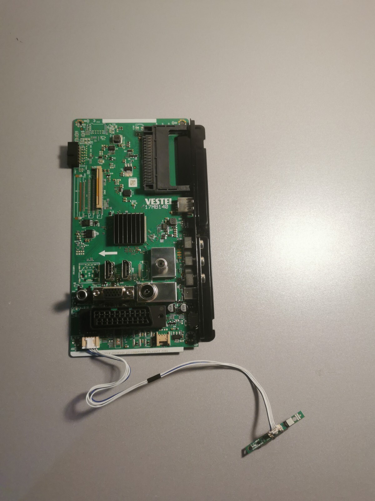 Foto 1 di 4
