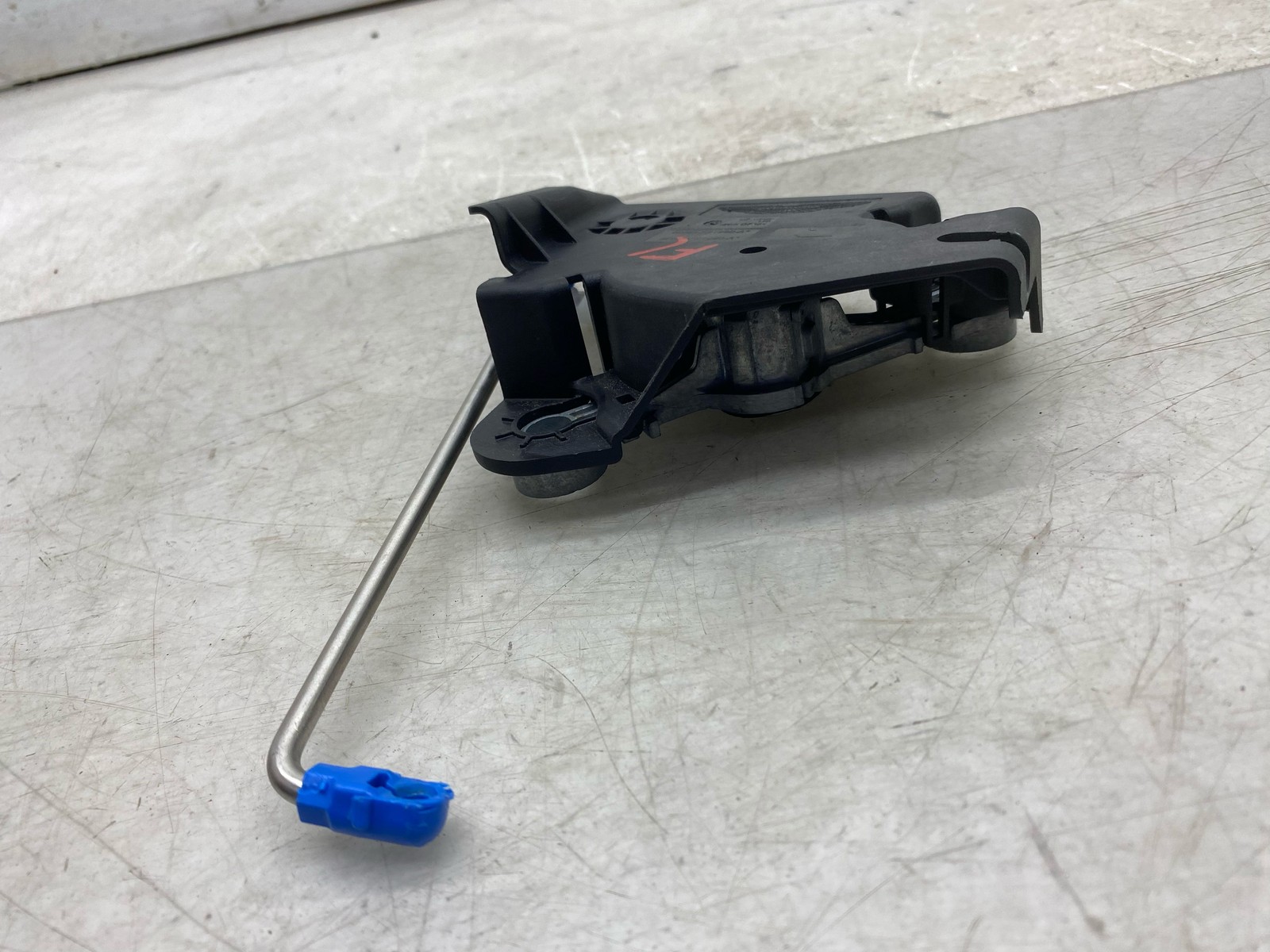 2020-2025 ASTON MARTIN DBX OEM FRONT LEFT DOOR KEY CYLINDER LOCK HY53-F21990-A