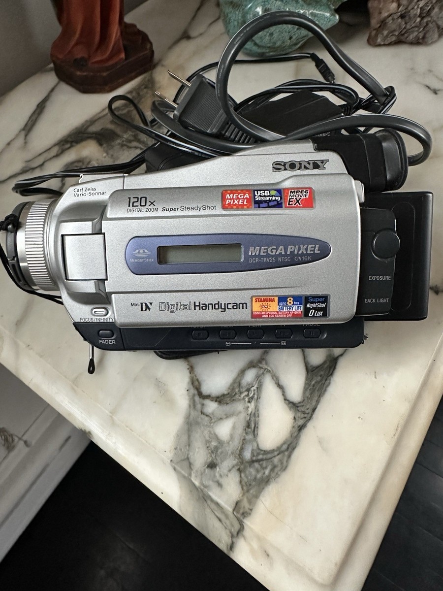 Sony Digital Handycam Mega Pixel DCR-TRV25 NTSC 120x Digital Zoom1