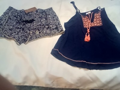 Francesca's Alya spaghetti strap top Pre Owned & mini shorts NWT  Lg rayon
