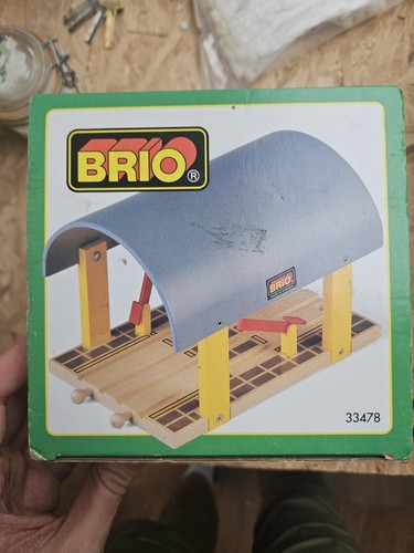 Brio Stationhall 33478 Vintage Wooden Railway Trains 1996 Boxed - Picture 3 of 4
