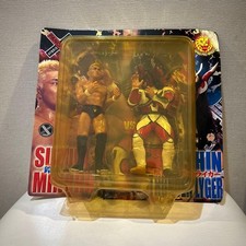 NJPW Minoru Suzuki VS JUSHIN THUNDER LYGER LIGER Figure Doll JAPAN PRO WRESTLING