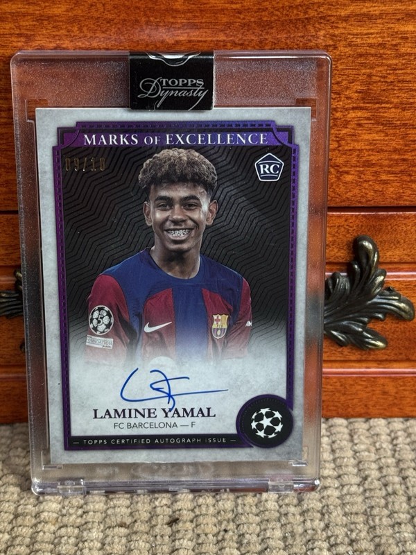 Lamine Yamal 09/10 Purple Rookie Auto Encased 2024-25 Topps Dynasty UEFA Soccer