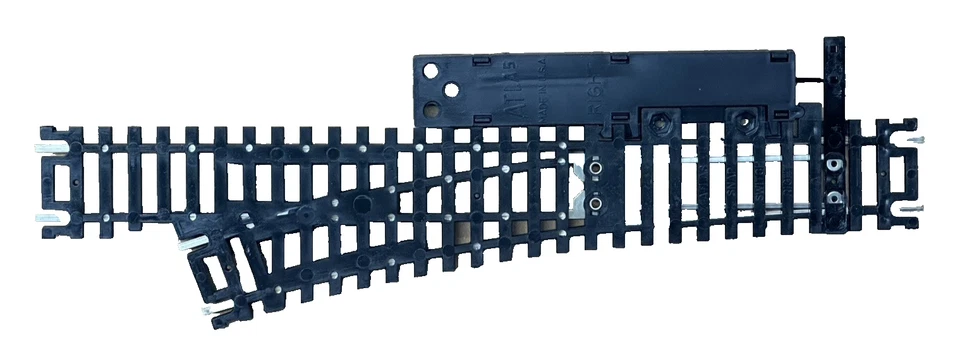 8 MANUAL  ATLAS R/H CUSTOM-LINE HO SCALE NICKEL SILVER #4 TURNOUTS - FREE SHIP - Image 3 of 3