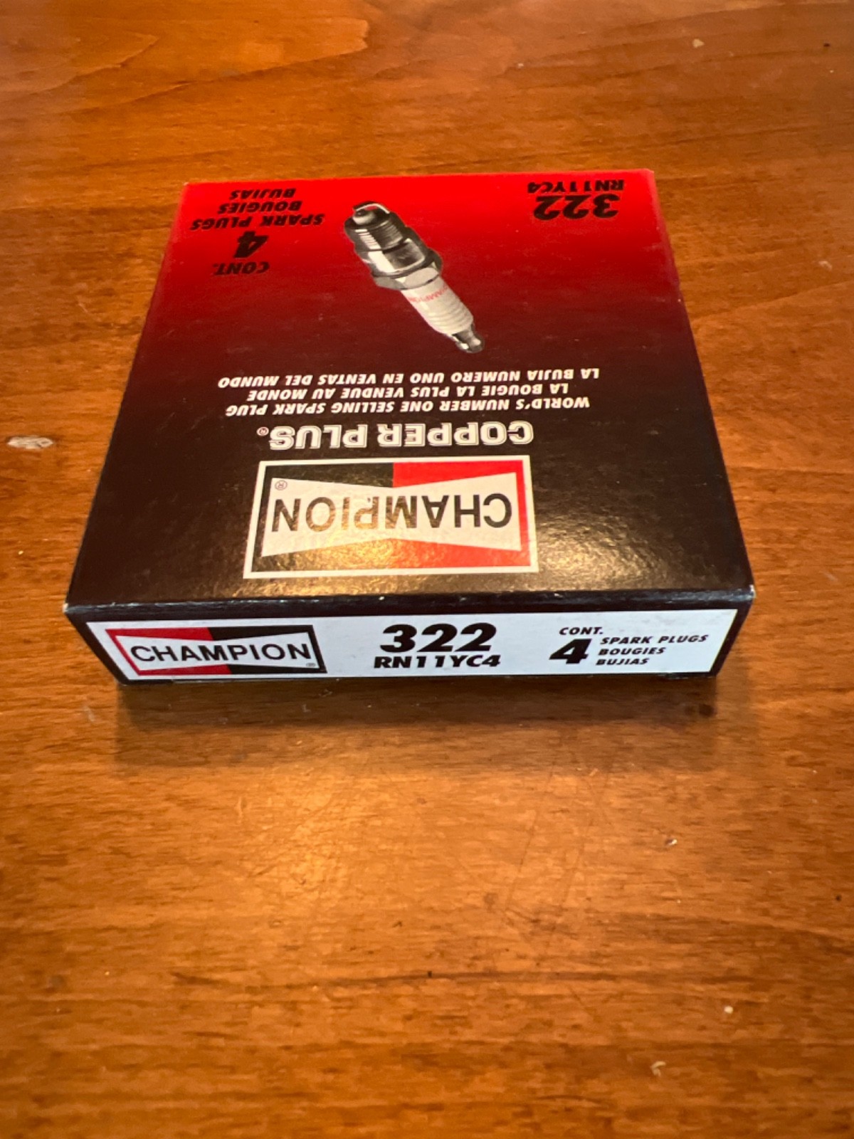 LOT OF 4 CHAMPION MODEL 322 RN11YC4 SPARK PLUGS
