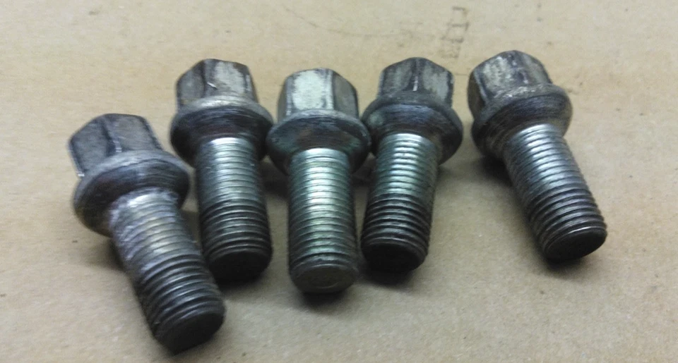 Juego de 5 pernos de tuerca de rueda OEM WHT-002-437 M14x1,5 26 mm para VW Porsche Audi Foto 4 de 4