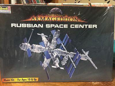 1998 Revell Armageddon Russian Space Center Model Kit Sealed! 1/144 ...