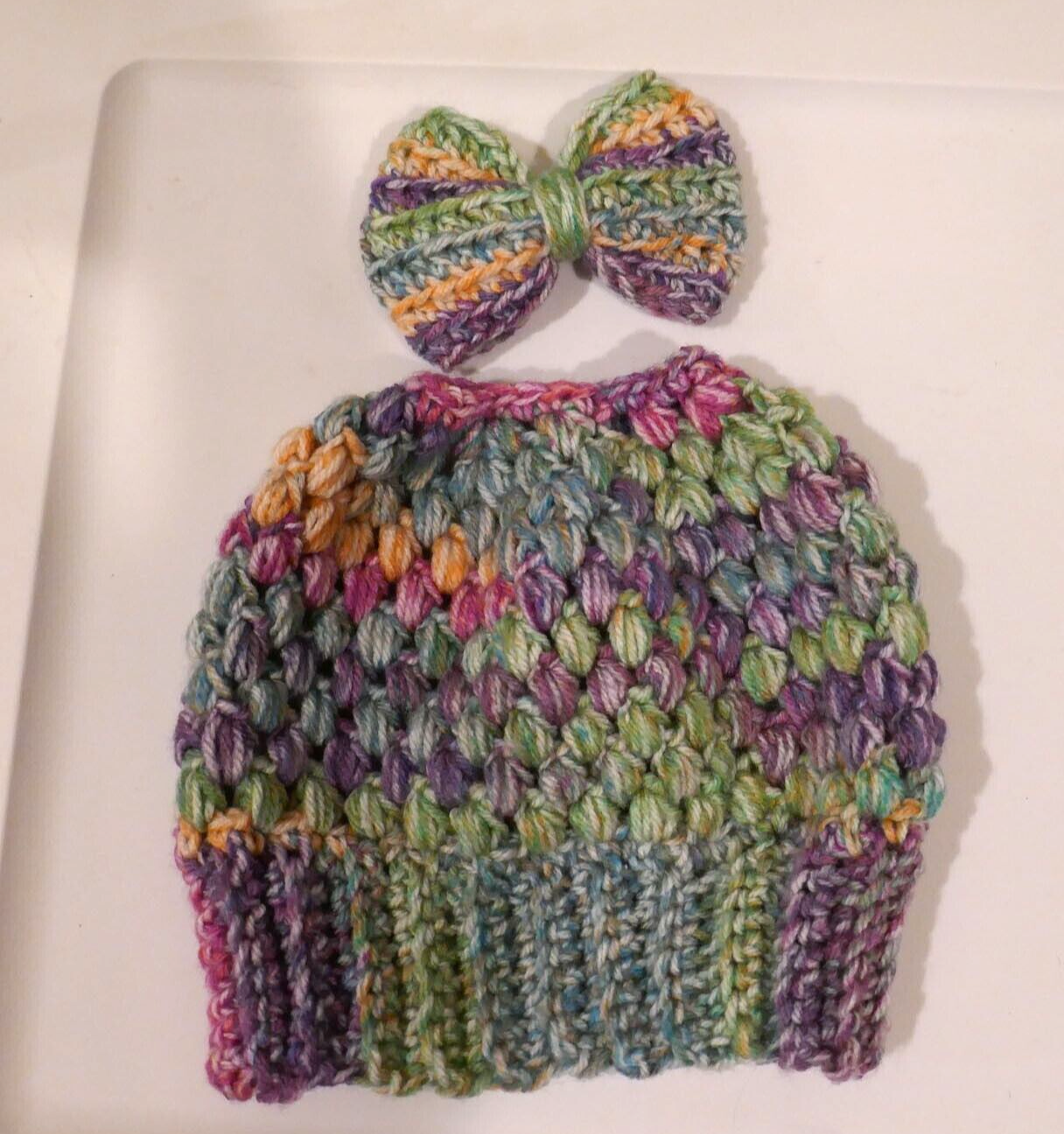 PONY MESSY BUN ~ CAPPELLO CODA DI CAVALLO BERRETTO BAMBINO ALL'UNCINETTO A MANO fermaglio per capelli multi