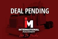 2014 Kenworth T800 Extended Day Cab Tri-Drive Tridem