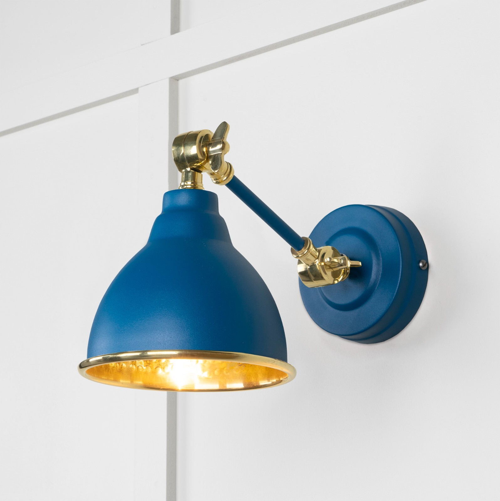 From The Anvil 49719SU Hammered Brass Brindley Wall Light in Upstream