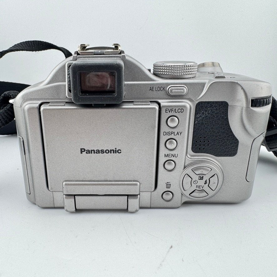 Panasonic Lumix DMC-FZ30 Digital Camera 12x Optical Zoom Leica