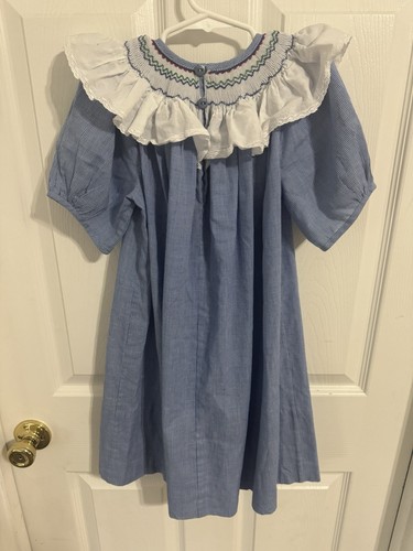 Smocked Bishop Dress With Red Apple Embroidery Blue & White Girl’s Size 6 - Picture 2 of 3