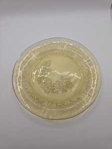 Federal Glass Yellow Depression Glass Sharon "Cabbage Rose"  6” Dessert Plate