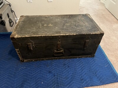 1949 Doehler Army Foot Locker