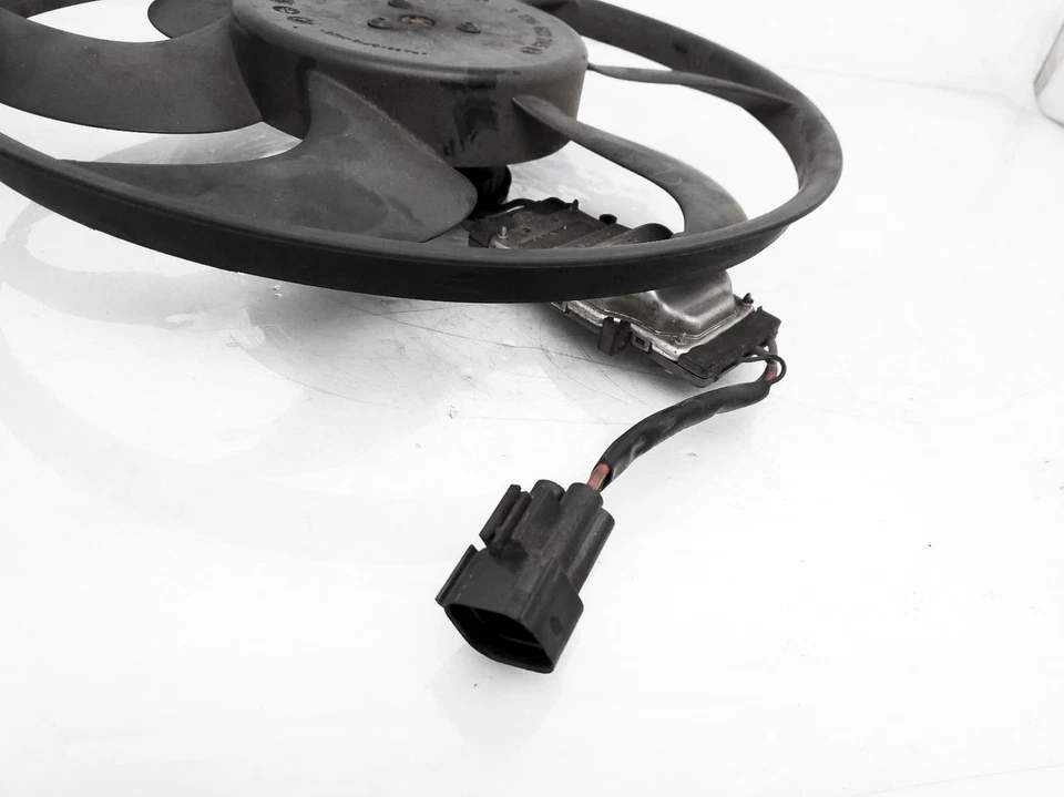 1999-2000 Bmw 328Ci Radiator Fan W/ Motor (No Shroud) - Condenser Front - Image 4 of 4