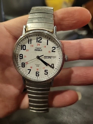 Timex indiglo mens watch vintage - CR 2012 Cell