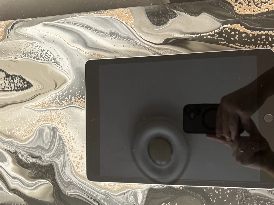 Apple iPad (10th generation) · 256GB · Wi-Fi, Foto 2 von 5